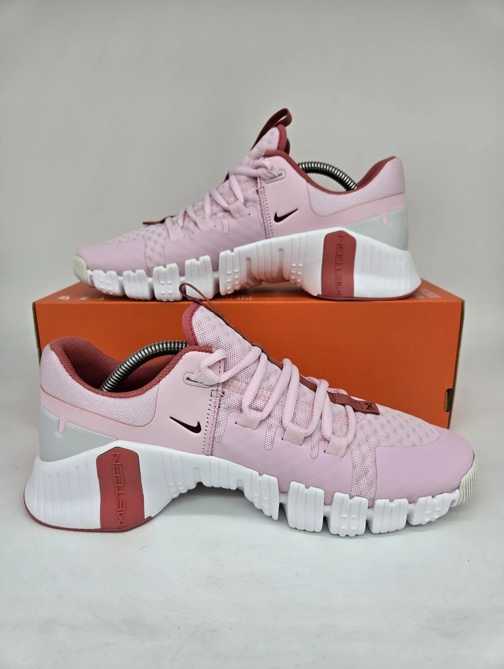 Nike Women's Free Metcon 5 Premium Pink Foam Women's Workout Shoes Size 9.5